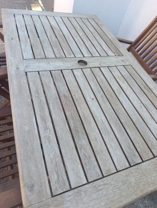 Mesa y 4 sillas plegables exterior madera