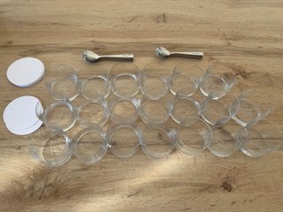 Vasitos, posavasos y cucharillas Renfe (20uds)
