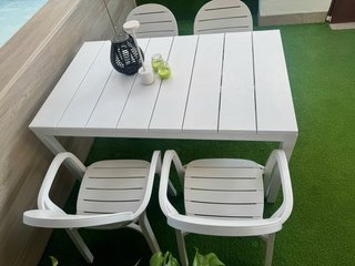 Mesa extensible jardín y 4 sillas