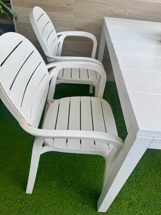 Mesa extensible jardín y 4 sillas