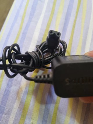 Cargador Philips 15V 5.4W