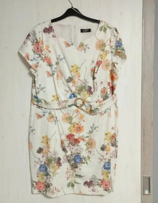 Vestido KIRA floral blanco talla M