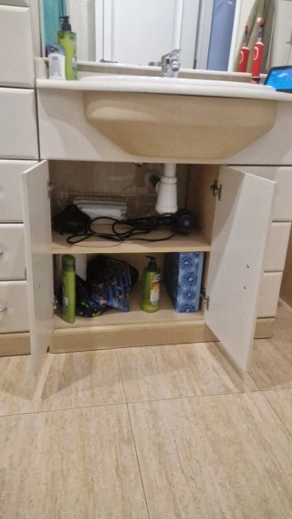 Mueble de baño con lavabo y almacenaje