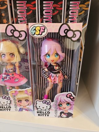 Muñecas 4SF Hello Kitty