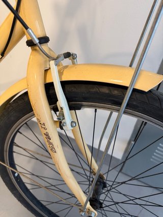 Bicicleta Amarilla con Cesta