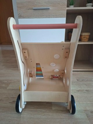 Andador de madera para bebés
