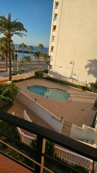 Alquilo apartamento frente al mar del 21 al 30/9