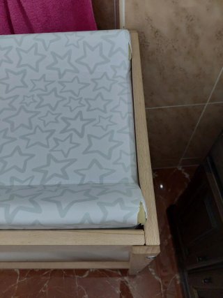 Cambiador bebé IKEA + colchoneta estrellas