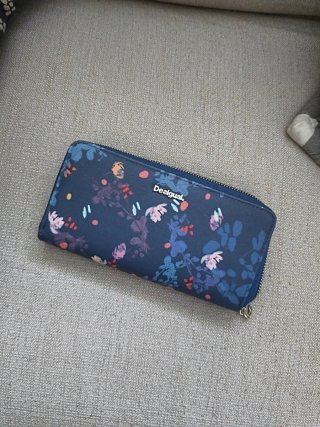 Monedero Desigual grande estampado floral