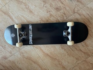 Skate Enuff NUEVO