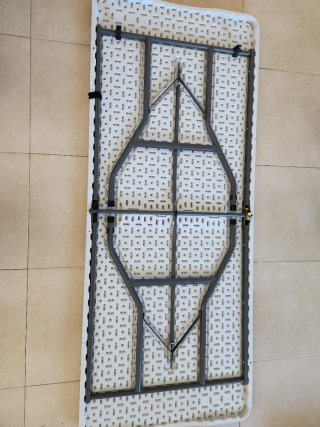 Mesa Plegable Resina y Acero 180cm