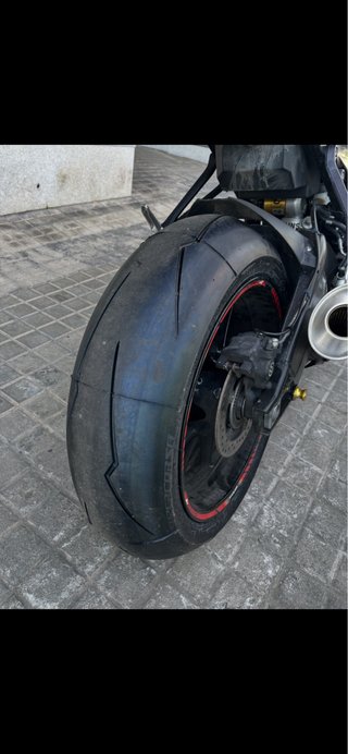 BMW S1000R Naked Roja