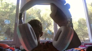 Auriculares Bluetooth Inalámbricos Grises y Blanco