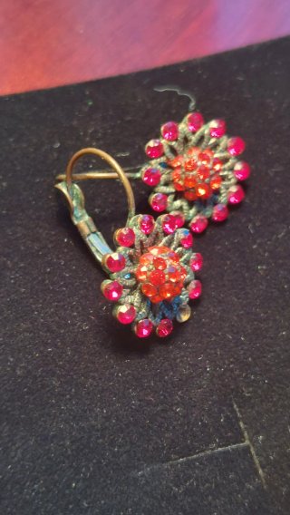 Pendientes flor rojos y dorados