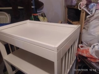 Cambiador de bebé blanco