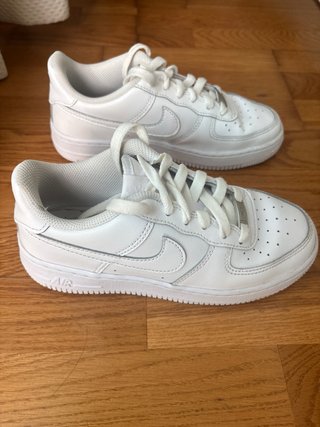 Nike Air Force 1 Talla 35.5 Blancas