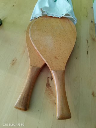 Palas de playa de madera 800 gr cada una