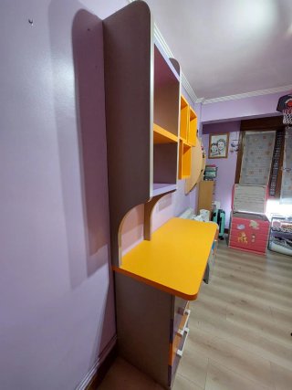 Mesa Escritorio Infantil con baldas