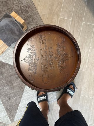 Portabottiglie in legno a forma di botte