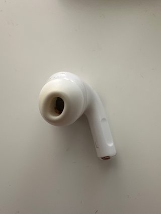 Estuche AirPods A2700 + Auricular Izquierdo A2699