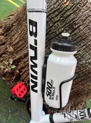 Bicicleta B'TWIN blanca y azul