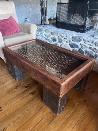 Mesa de centro rústica de trillo