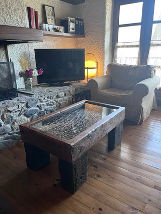 Mesa de centro rústica de trillo