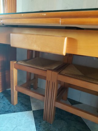 Mesa cocina y 4 Sillas de Madera Enea