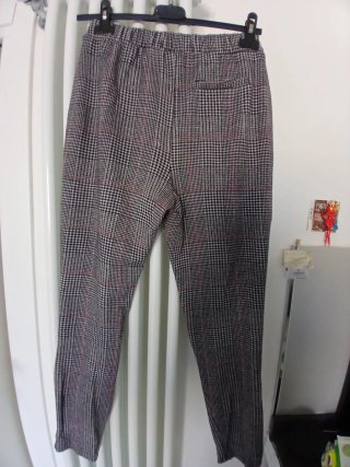 Leggings fantasia quadri grigi e rossi