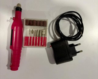 Torno de uñas con accesorios