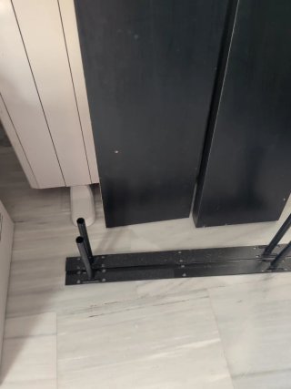 Lote muebles Estanteria Ikea + Decoración Máscara