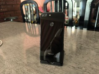 Honor 9 Lite.
