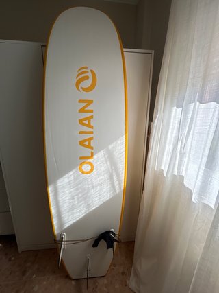 Tabla de surf OLAIAN en perfecto estado