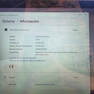 Microsoft Surface Pro 7 plata teclado rojo