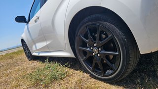 Toyota Yaris 120H Style ( 2022 )