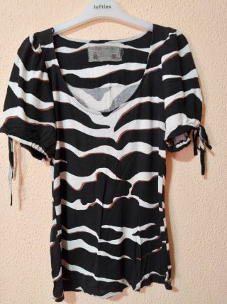 Camiseta colores marrón Blanco y Negro