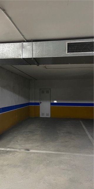 Alquiler de garaje para motos en plaza de España