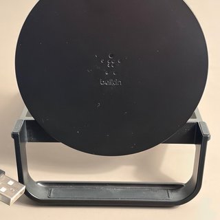 Belkin Caricabatterie Wireless Stand 10W