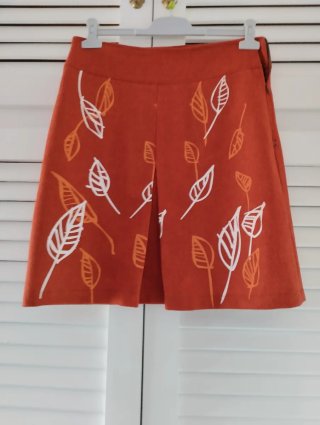 Falda Phineas Invierno Estampado Hojas