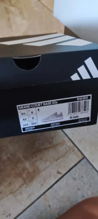 Zapatillas Adidas Gris y Blancas