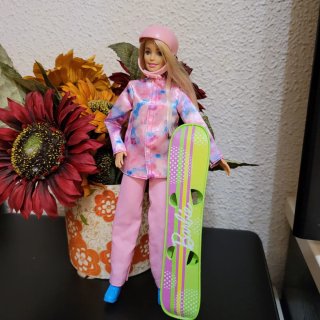 Muñeca Barbie Snowboarder