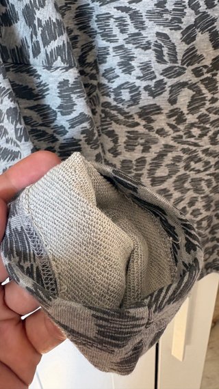 Camiseta Primark Estampado Animal Print Gris Talla