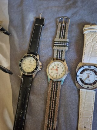 Lote de 9 relojes sin marca