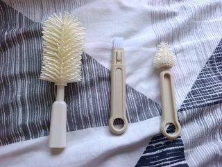 Kit Limpiabiberones y Accesorios