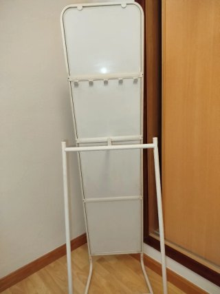 Espejo de pie blanco