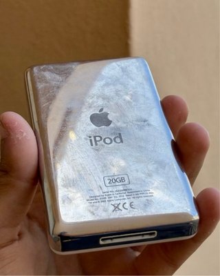 iPod Classic 4ª Gen 20GB Plata