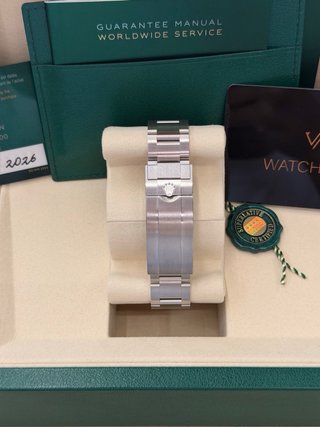 FRESH Rolex Submariner Date 126610LN 2026 No usado