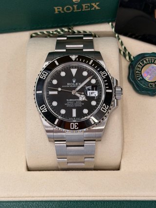 FRESH Rolex Submariner Date 126610LN 2026 No usado