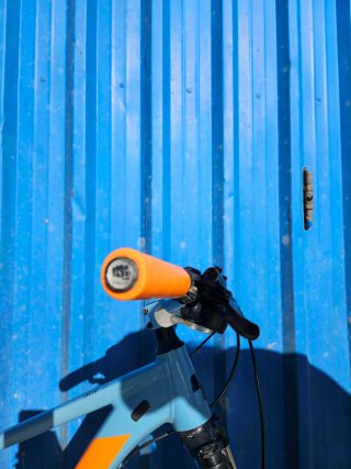 Bicicleta Cube Acid 29 Azul/Naranja