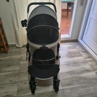 Carrito para mascotas sin usar